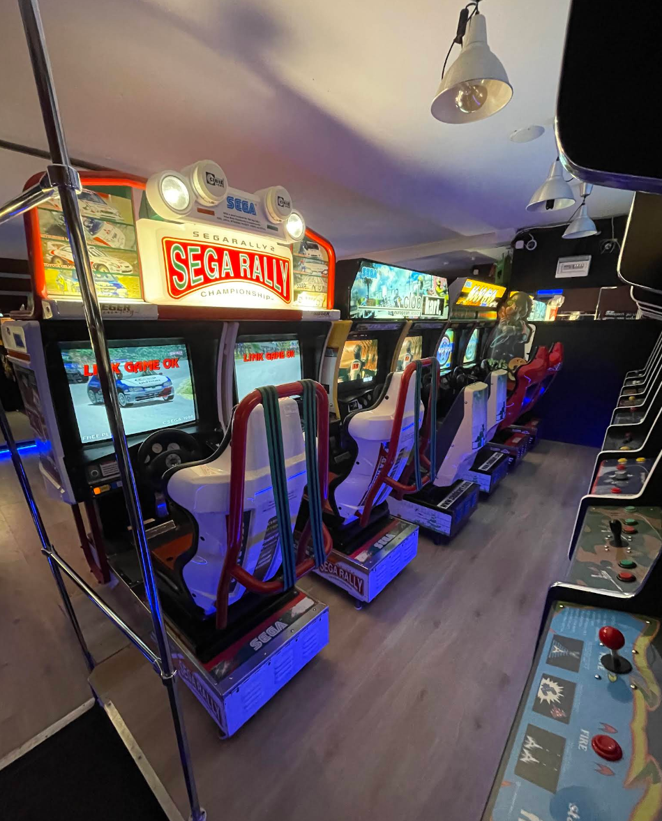 Automat Sega Rally - gra wyścigowa arcade